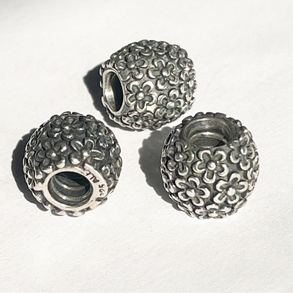 PANDORA Rare Perfect Posies Charm Floral
Retired Flower Bead - 790566 - Picture 6 of 8